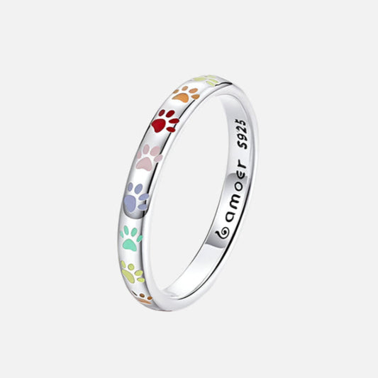 Sterling silverring med tassavtryck.