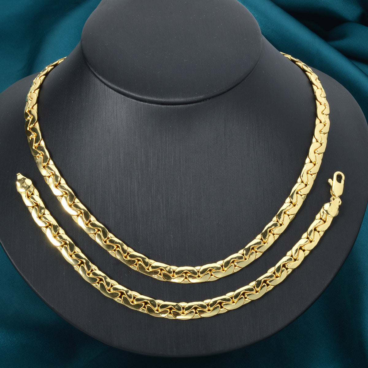 Nivala® | Handgjord Kopparkedja med Guldplätering