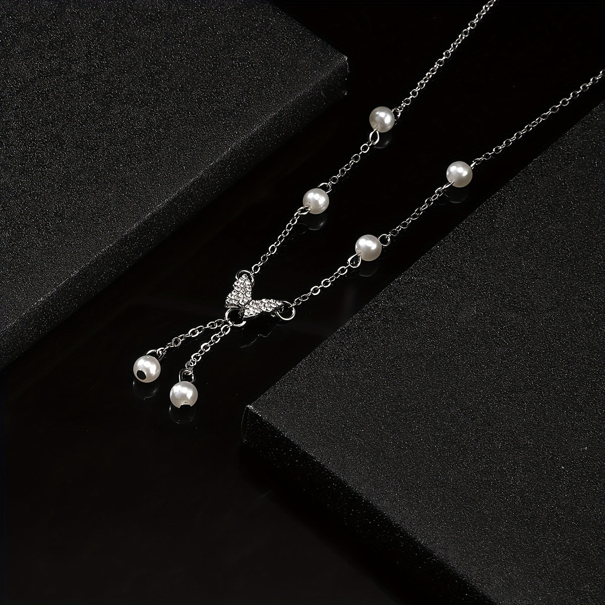 Nivala® | Handgjort Fjärilshalsband med Pärldetaljer